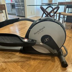 Used NordicTrack E5 SI Elliptical - Great working Condition  -  $125 or OBO