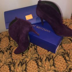 Stuart Weizmann Booties Size 9-10