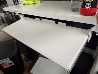 Underdesk keyboard & mouse tray