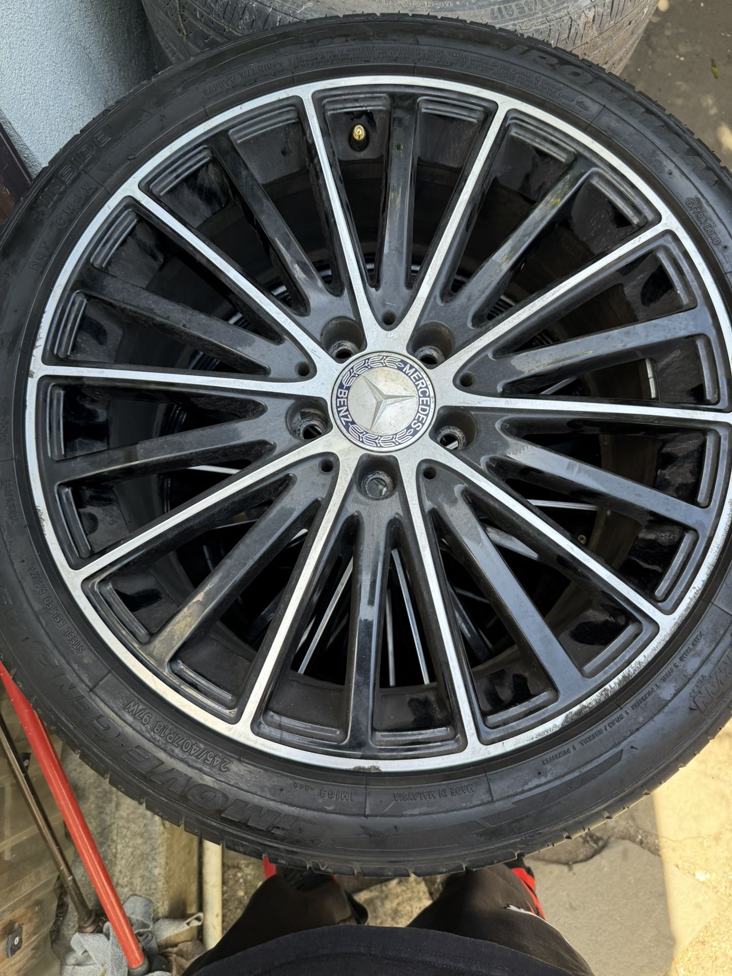 18” Mercedes With Tire