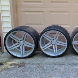 22 Inch Staggered Rims
