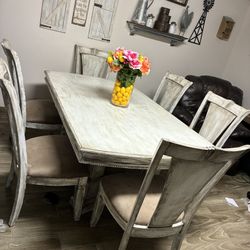 Dining Room Table With 6 Chairs 