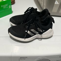 Adidas Little Kids Size 11 Shoes 15 Bucks Must Pick Up