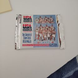 Lot of 2 - 1992 Dream Team USA (8 Cards) - New Packs