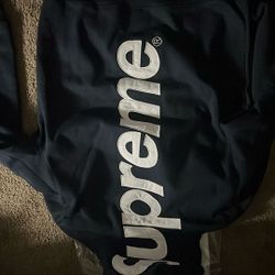 Supreme hoodie 