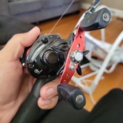 Abu Garcia Vigilante Baitcasting Combo