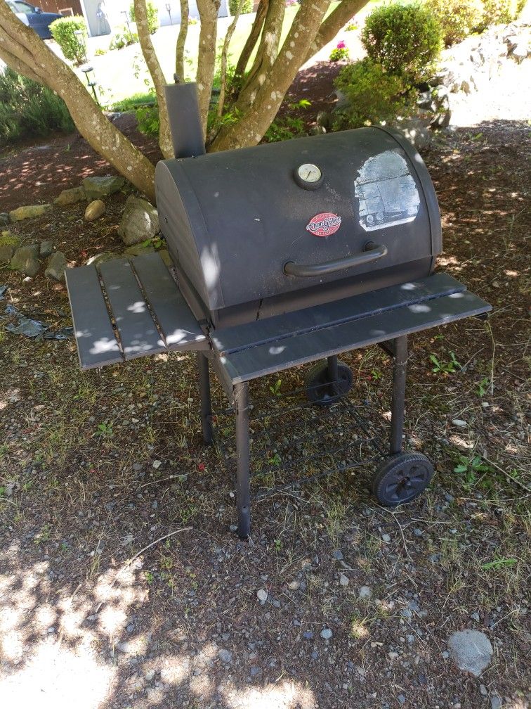Briquette Type BBQ Grill By Char-griller.