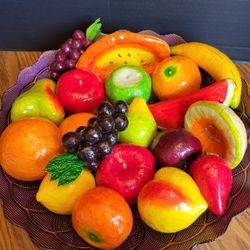 Vintage Lot of 19 Pieces Assorted Fruits Mexican Paper Mache Laquered Beautiful