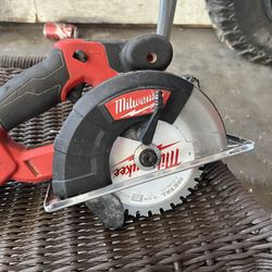 Milwaukee M18 Lithium Ion Circular Saw