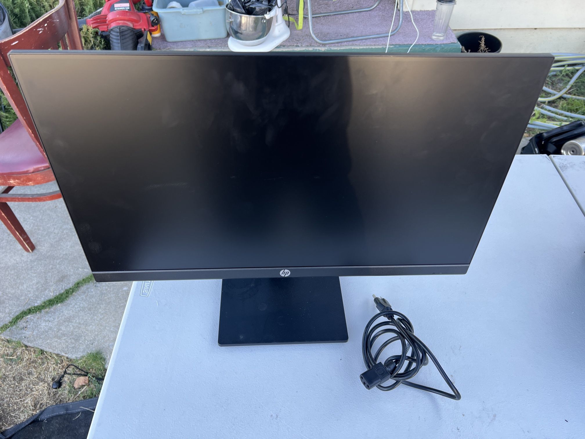 HP Monitor 23.8 Inch 50/60 Hz