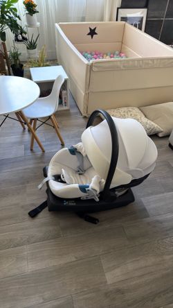 Baby carseat