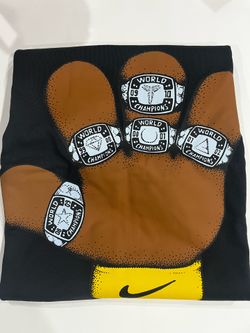 Nike Kobe Bryant 5 Rings Puppet Fingers T-Shirt