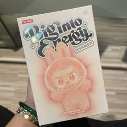 THE MONSTERS Big Into Energy Series Vinyl Pendant Doll