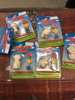 Paint your own animal kit