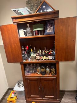 Solid Wood Bar Cabinet/Hutch