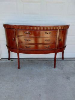Sideboard cabinet