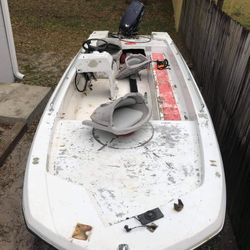 1987 Tri-Hull with a 40HP/1988 Johnson 