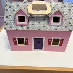 Melissa and Doug dollhouse