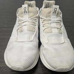 On Clouds Men's Size 9.5