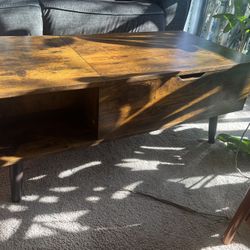 Wooden Coffee Table 
