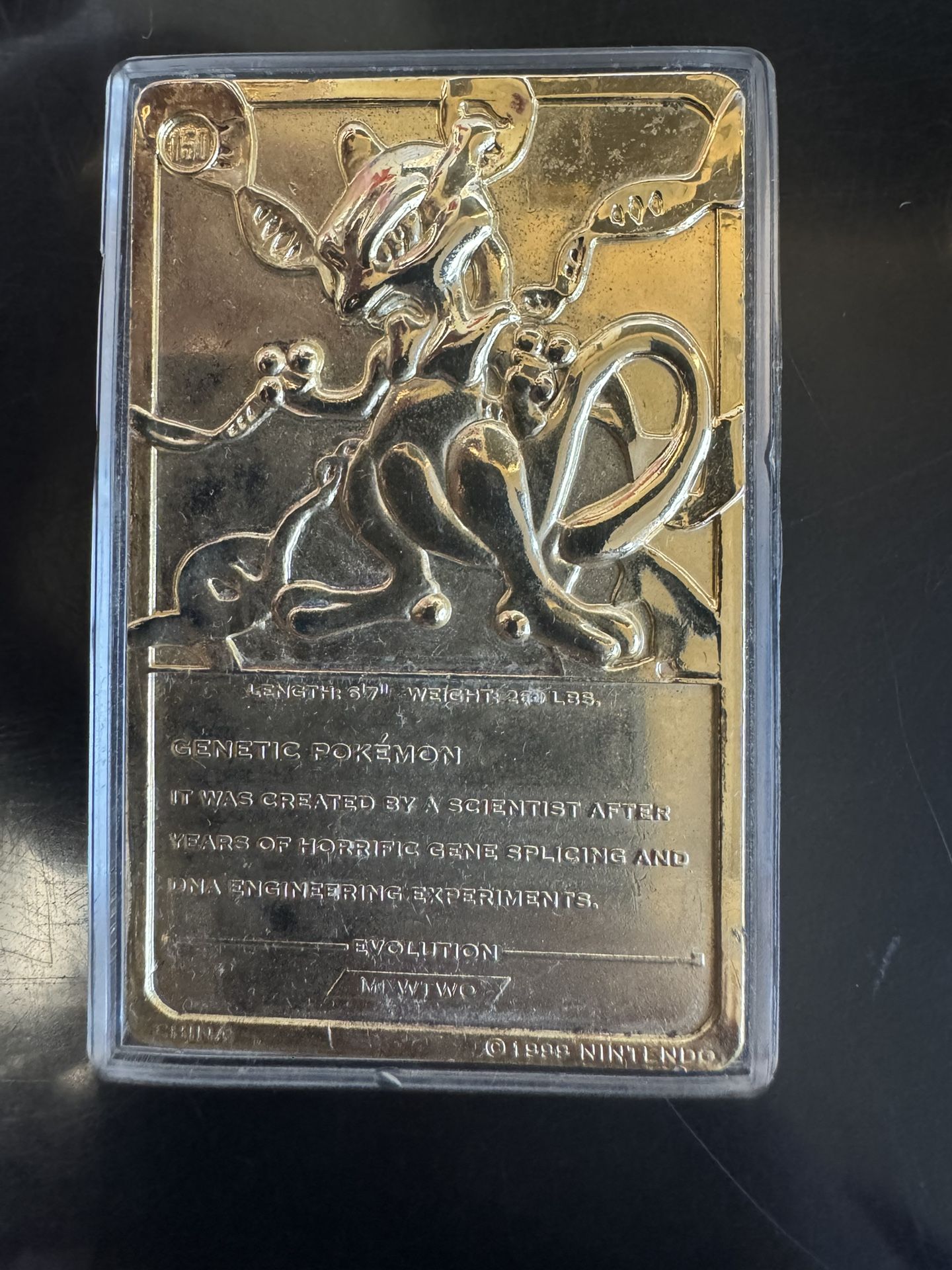 Gold mewtwo 1999 Pokemon Card 3D