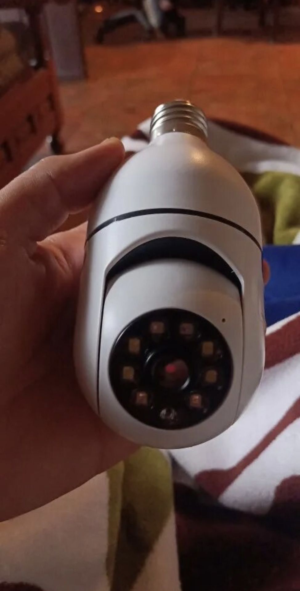 Wifi 3MP E27 Bulb Surveillance Camera Indoor 4X Digital Zoom AI Human Detect Full Color Night Vision Wireless Cameras Smart Home