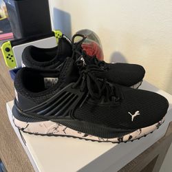 Pumas Size 6.5
