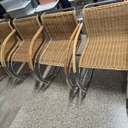 Replicas Of The Knoll Mies Van Der Rohe M20 Chairs 