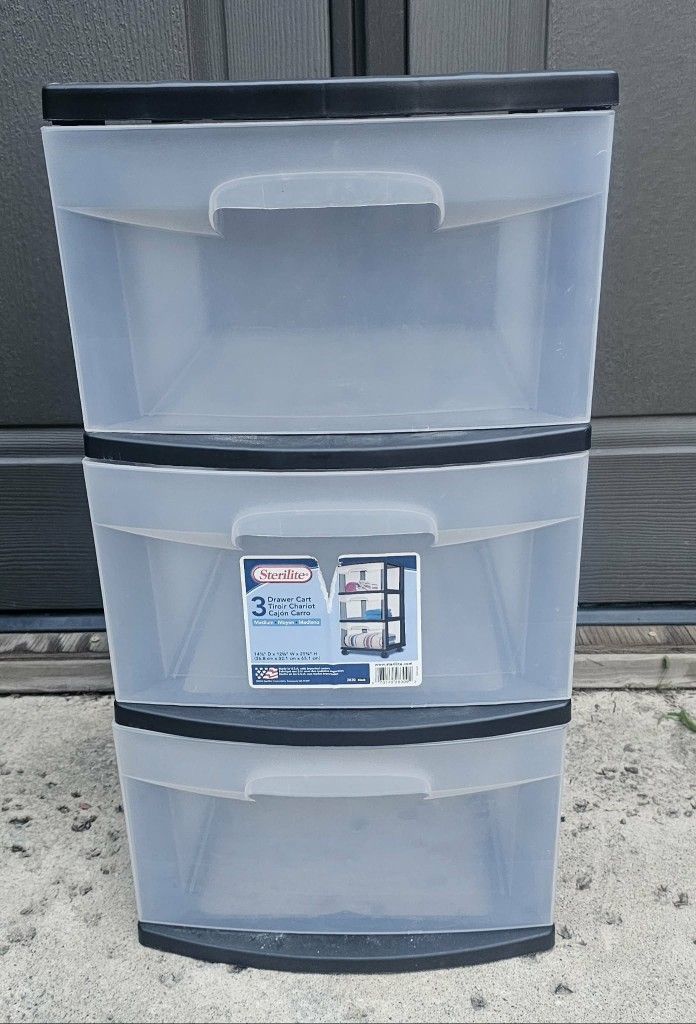 THREE-DRAWERS PLASTIC STORAGE UNIT