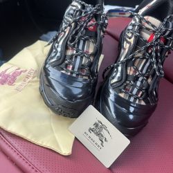 Burberry Sneaks