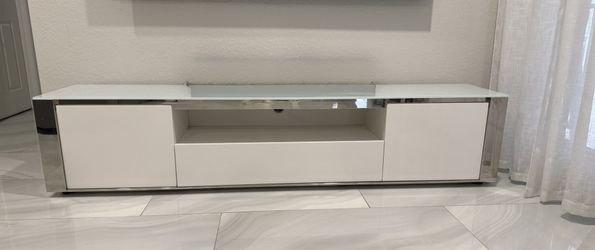Modern High End TV stand