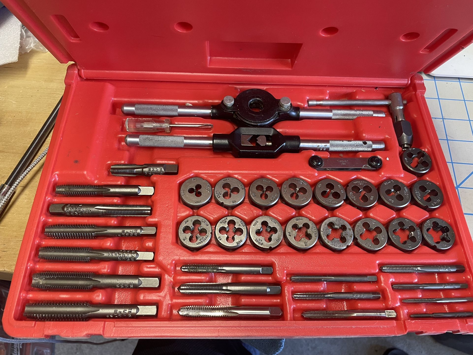 Tap And Die Set