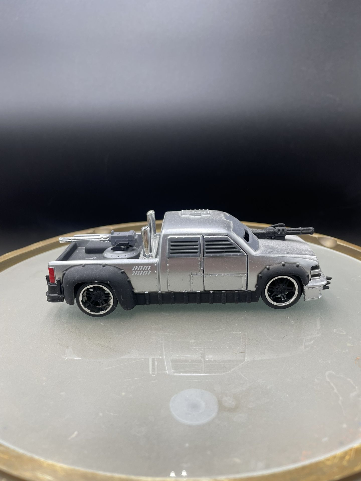 JADA 1999 Silverado Dooley Truck Battle Machines Chevrolet 1:32 Scale VG