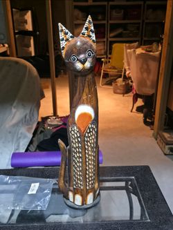 Cat statue