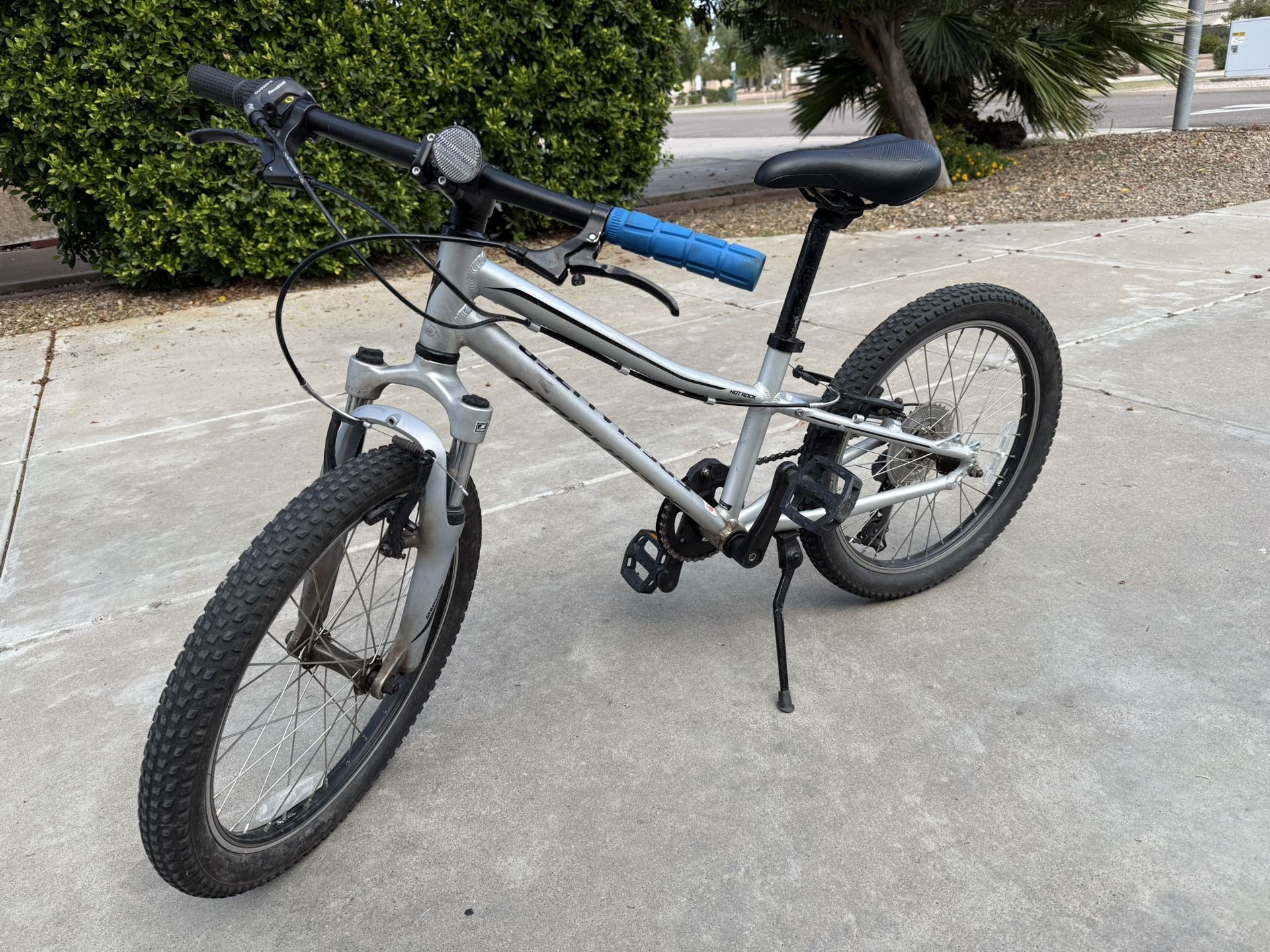 Specialized Hot Rock - Boys Bike