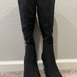 Stiletto Knee Boots
