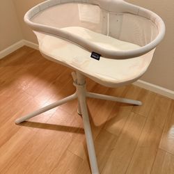 Halo Bassinet 3.0 (mint Condition)