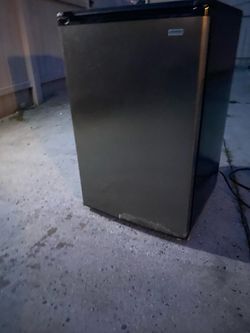 Kenmore ELITE Minifridge