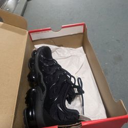 Nike Vapormax Size 7.5 For Men (Used)  $120