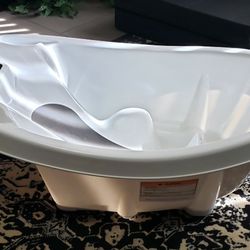 AQUASCALE 3-IN-1  DIGITAL SCALE, WATER THERMOMETER AND INFANT TUB