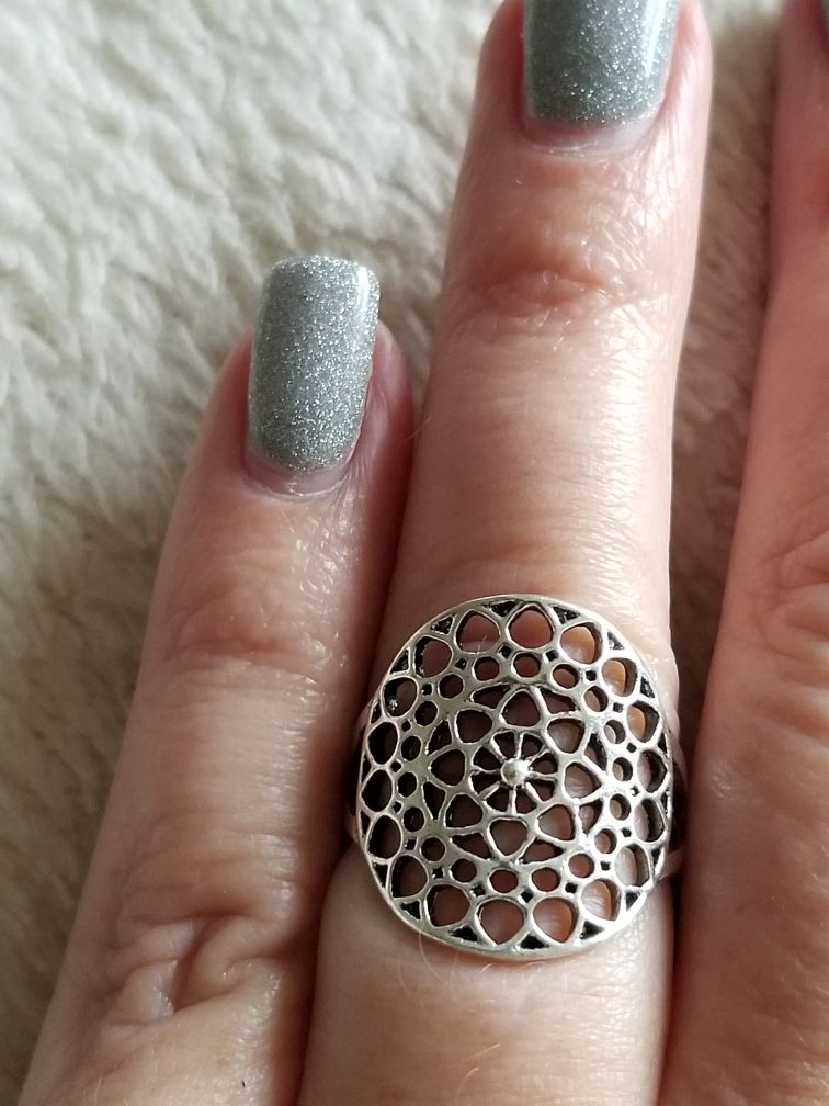 Silver Fashion Ring Size 6