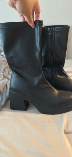 Black Heeled Mid-Calf Boots