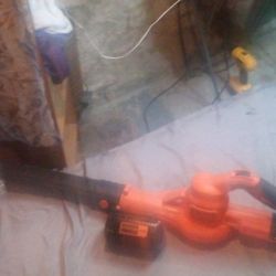 Black And Decker Blower With Battery 