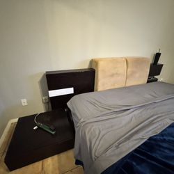 King Wood Bed