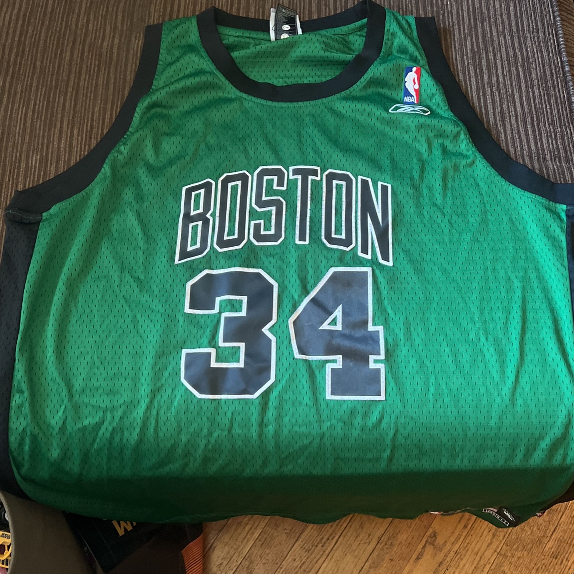 Near Perfect Condition - Boston Celtics #34 Paul Pierce Jersey 