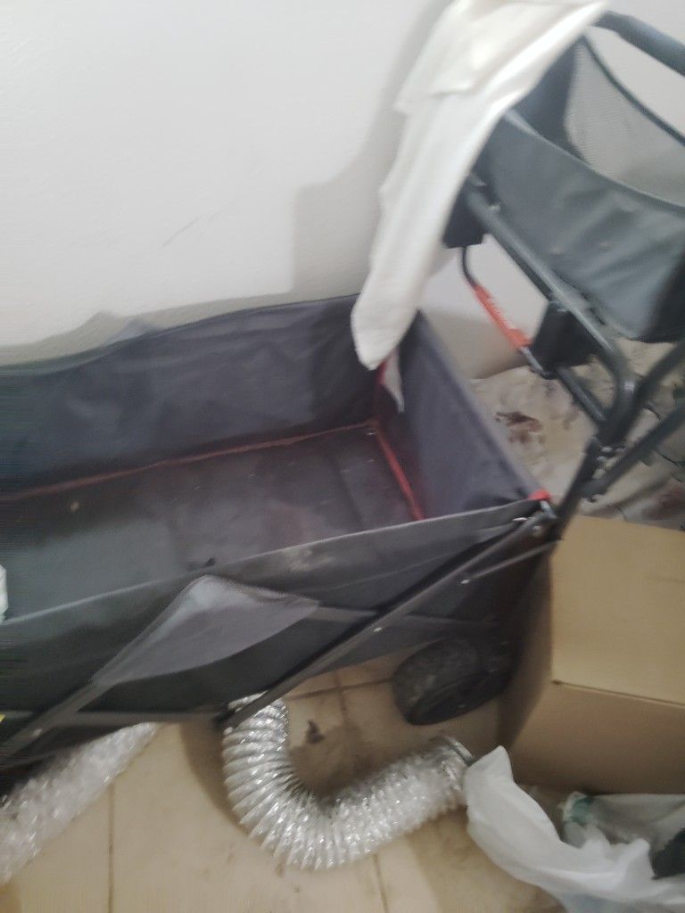 Buggy From Walmart It's Cost Me $150 You Can Callgo Inlook It Up Exe This Is A Large With Buggy Has Both Sides U Can Pull It Back Or Front And Has Ext