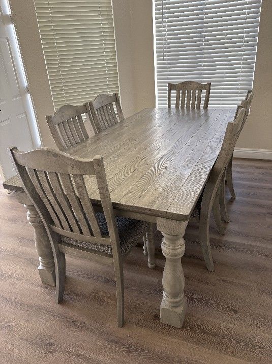 Table Set Of 6 Chairs