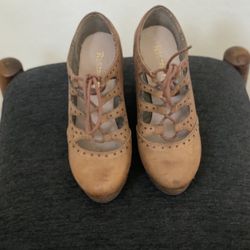 Restricted Brown Tie-up Wedges Size 7
