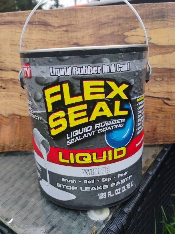 1 Gallon Of White Flex Seal