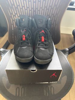 Size 9.5 Jordan 6 2019